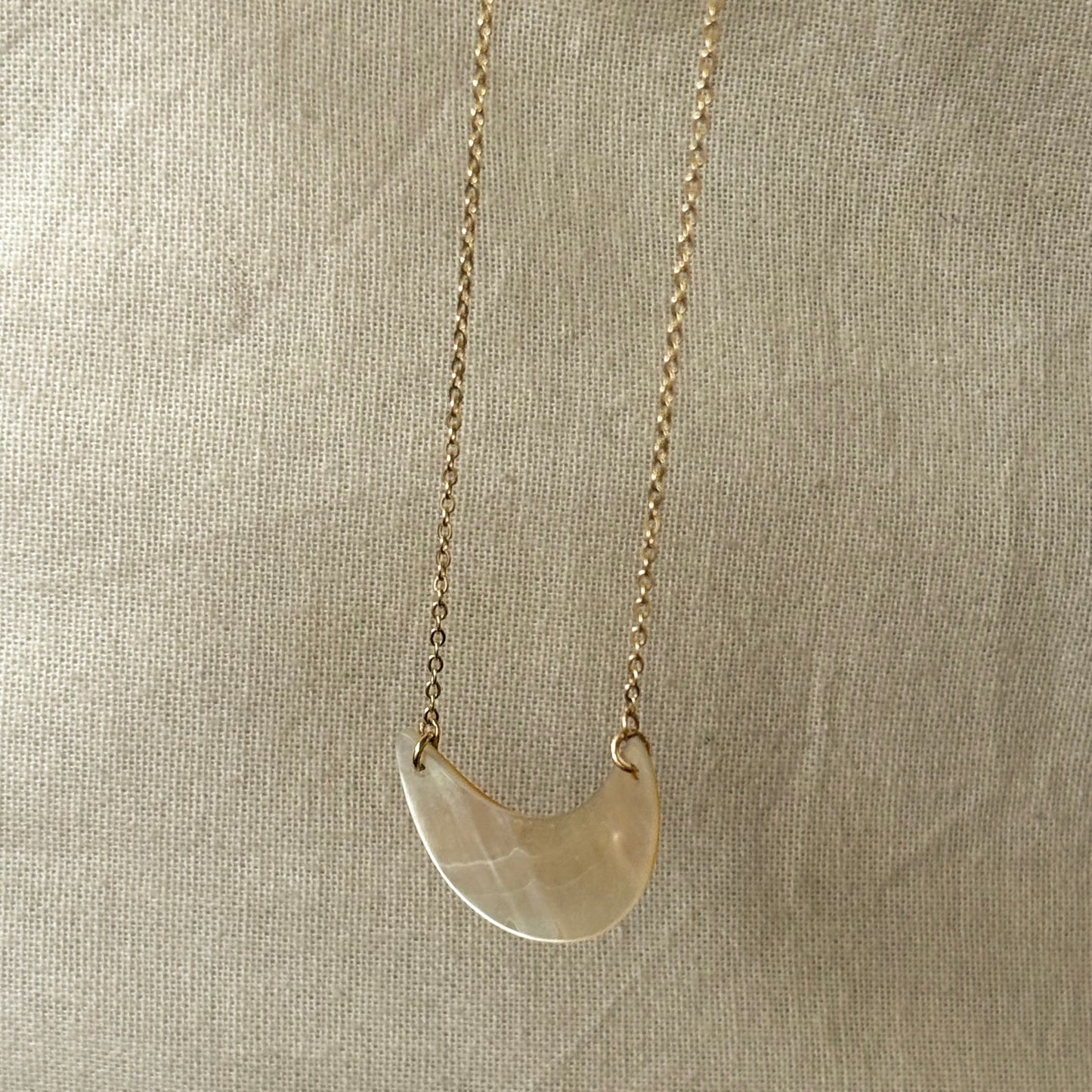 Crescent Shell Mini - Complete Necklace (PRE-ORDER)